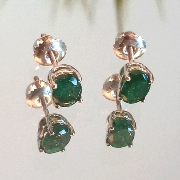 14k Emerald Screw Back Earrings